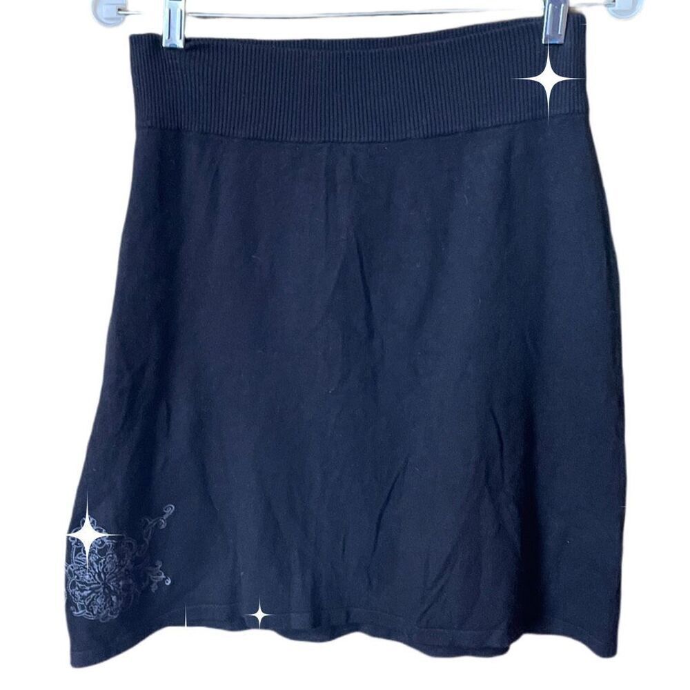 Ventura size M eco skirt clothing modal cotton wool hiking camping outdoors.